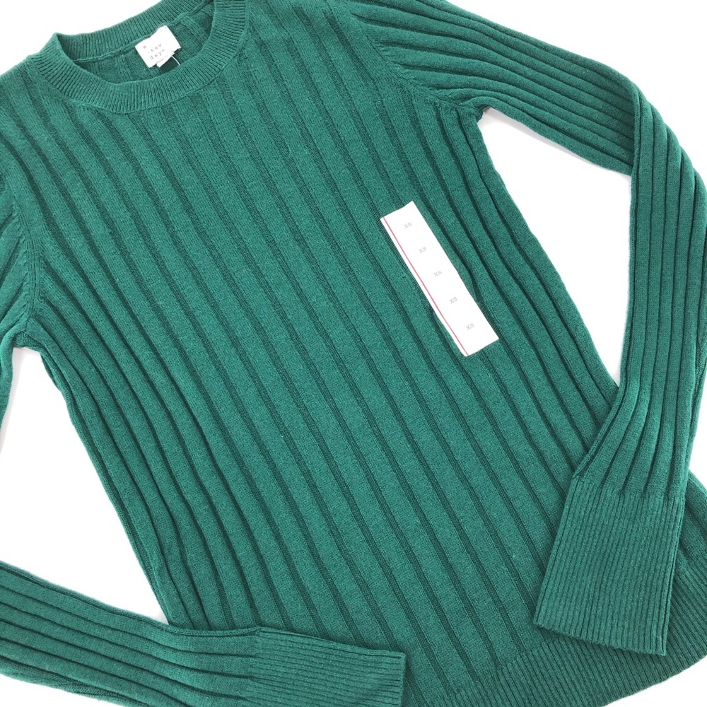 A New Day Knit Green Sweater - Picture 4 of 11